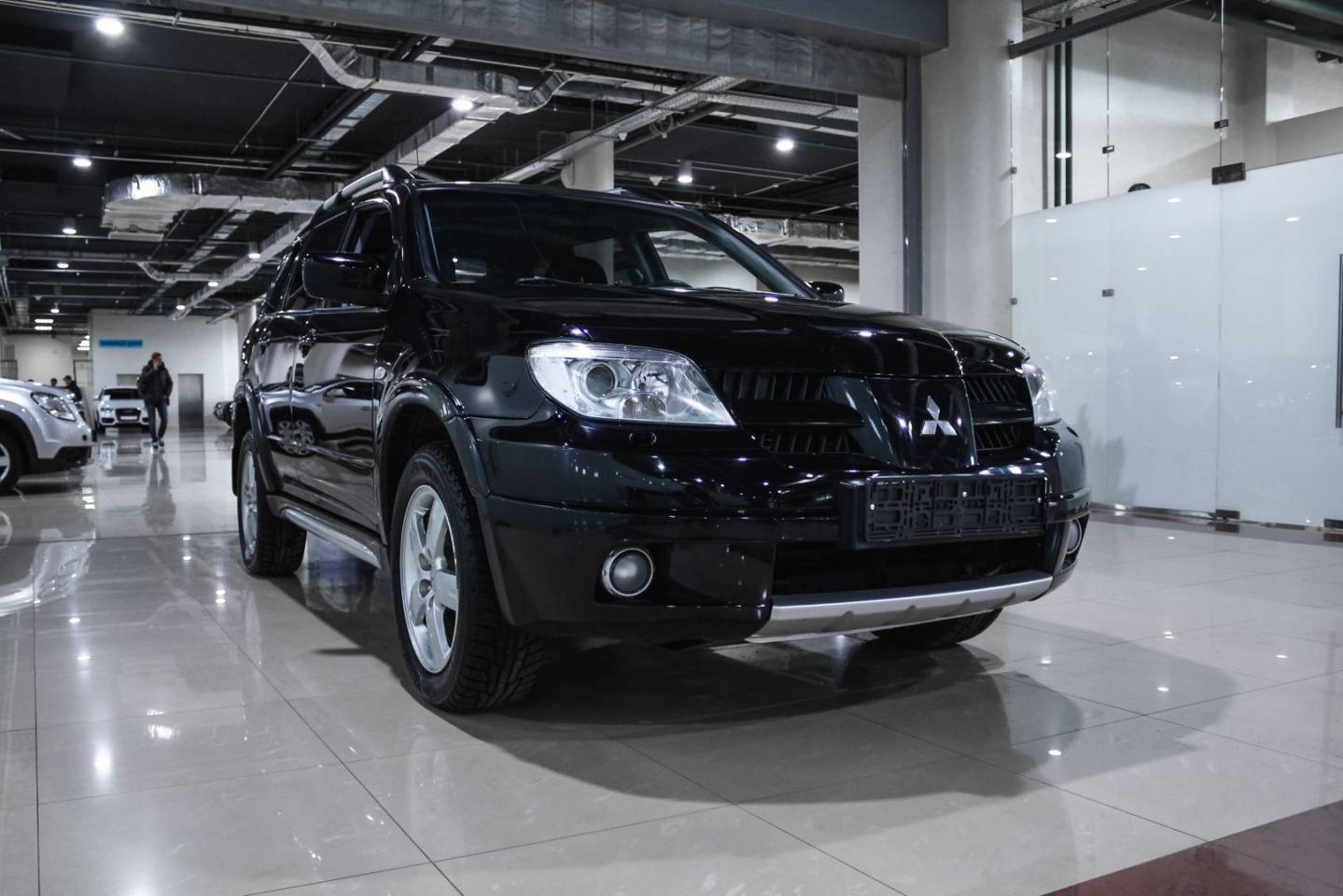 Купить Outlander с пробегом