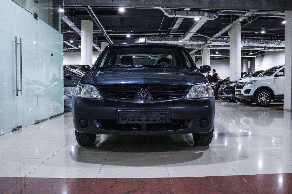 Купить Logan с пробегом