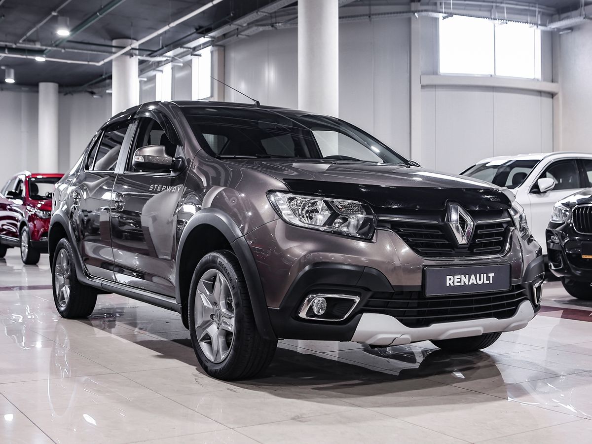 Купить Logan с пробегом