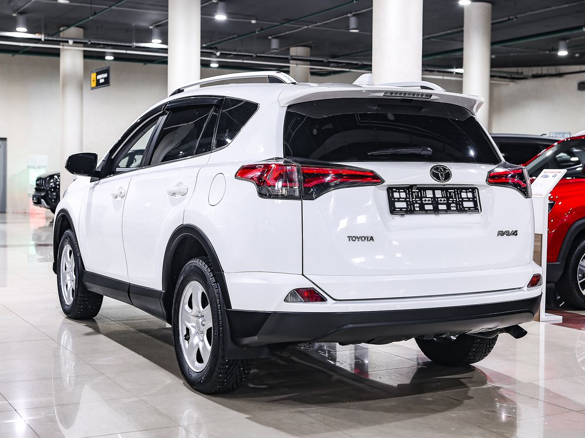 Купить RAV4 с пробегом